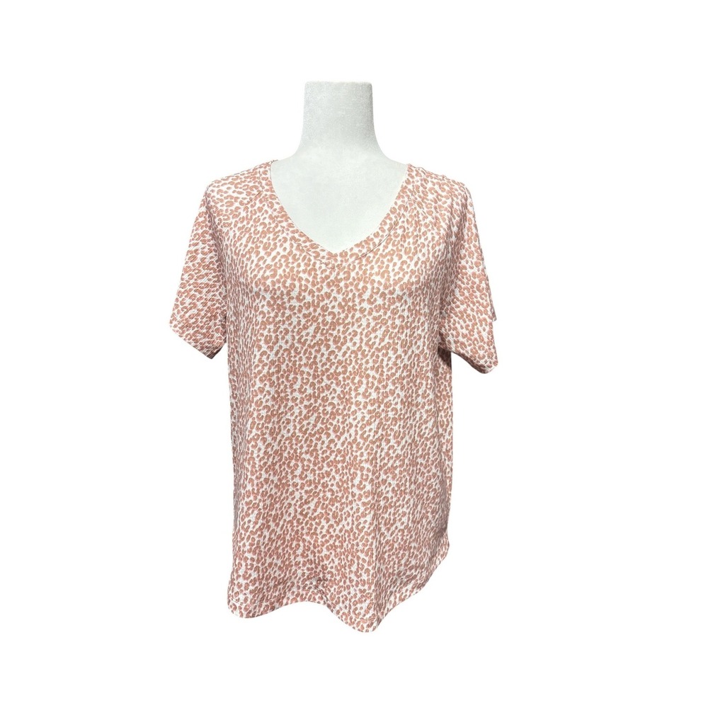 Tribal Leopard Print V-Neck Tee Sandstorm Pink Neutral Soft Stretch Top M‎ NWT